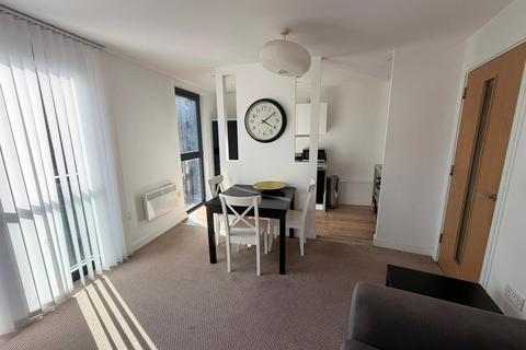 2 bedroom apartment to rent, St John's Walk, Birmingham, B5