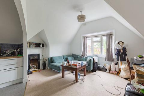 2 bedroom flat for sale, Shepherds Hill, Highgate, London, N6