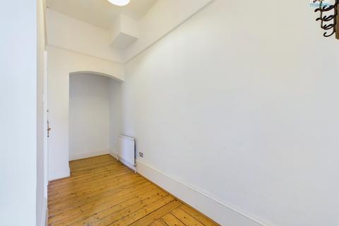 2 bedroom flat to rent, Tisbury Road, Hove, East Sussex, BN3