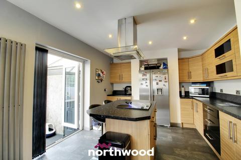 33 Bruce Crescent, Intake, Doncaster, DN2 5JL