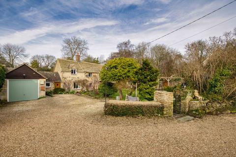 5 bedroom detached house for sale, Roman Cottage  East End, OX29