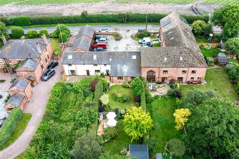 3 bedroom barn conversion for sale, Berry House Road, Ormskirk L40