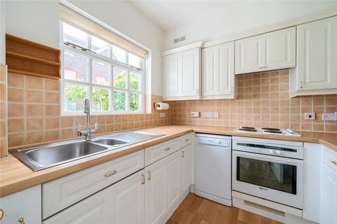 2 bedroom retirement property for sale, Priestland Gardens, Castle Village, Berkhamsted, Hertfordshire, HP4