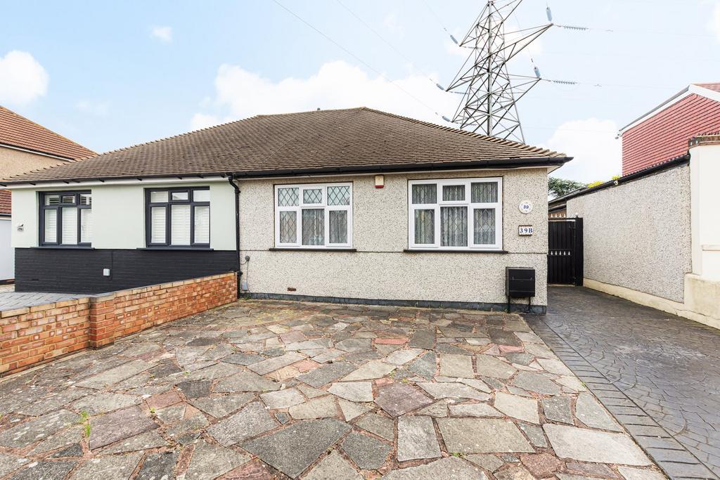 Yorkland Avenue, Welling, DA16 2 bed semidetached bungalow for sale