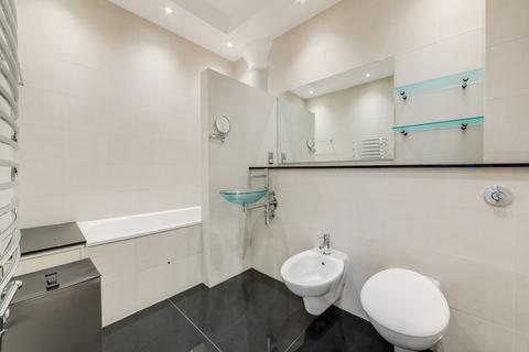 2 bedroom flat for sale, Kean Street, London