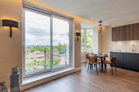 2 bedroom apartment for sale, West Heath Road, London, NW3