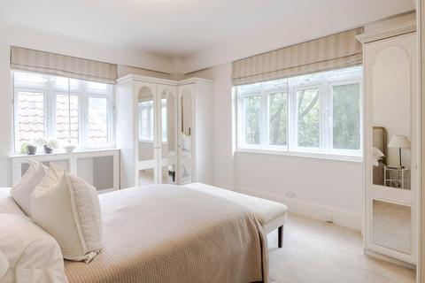 4 bedroom flat for sale, Grove Hall Court, Hall Road, St John's Wood, London