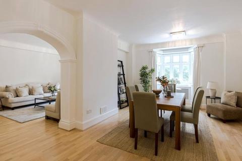 4 bedroom flat for sale, Grove Hall Court, Hall Road, St John's Wood, London