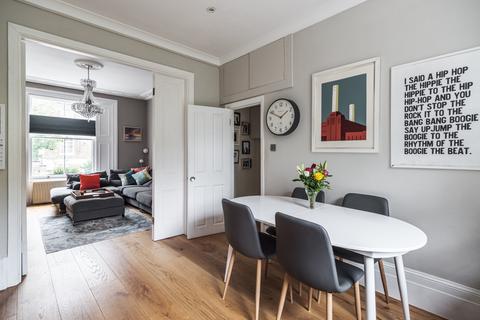 2 bedroom flat for sale, Downham Road, De Beauvoir, Islington, London