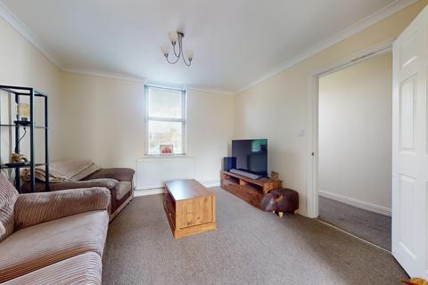 2 bedroom end of terrace house for sale, Faversham Road, Kennington, Ashford, Kent, TN24