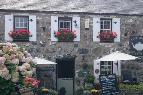 Cafe for sale, Caffi Cwrt, Criccieth, LL52