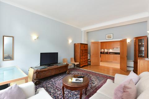 2 bedroom flat for sale, Victoria House, London EC4Y