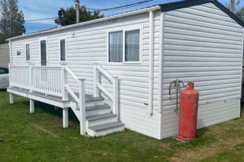 2 bedroom static caravan for sale, Pretoria Caravan Park, , Point Clear CO16