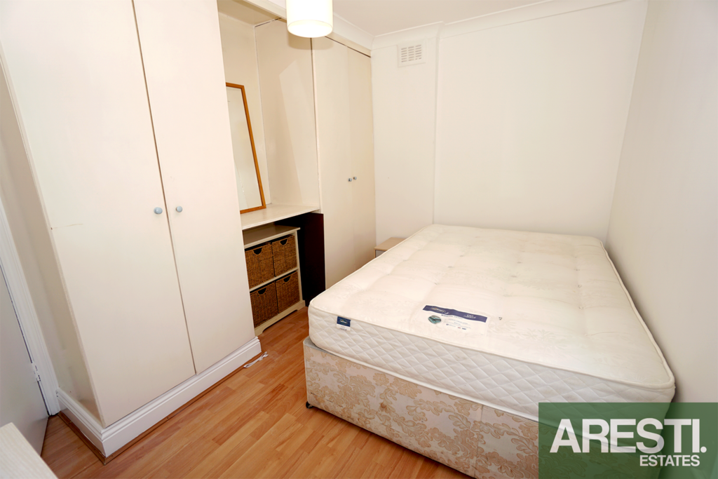 Flat C, Archway Bedroom Closets 