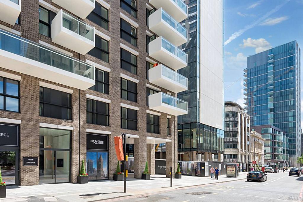 Aldgate Place E1