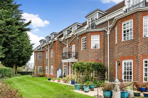 2 bedroom retirement property for sale, Lady Cooper Court, Castle Village, Berkhamsted, Hertfordshire, HP4