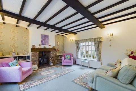 3 bedroom cottage for sale, Ashby Place, Hoole, Chester, CH2