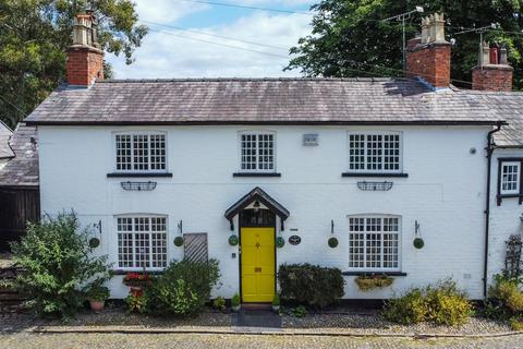 3 bedroom cottage for sale, Ashby Place, Hoole, Chester, CH2