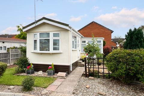 1 bedroom park home for sale, Fayre Oaks Home Park, Kings Acre, Hereford, HR4 0SX