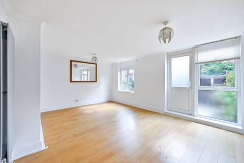 3 bedroom maisonette to rent, Hobill Walk, Surbiton, KT5