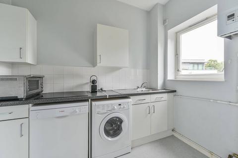 1 bedroom flat for sale, McAuley Close, Southwark, London, SE1