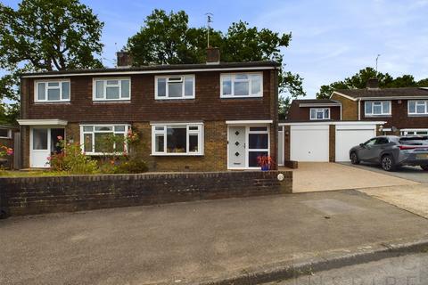 3 bedroom semi-detached house for sale, Ringwood Close, Crawley RH10