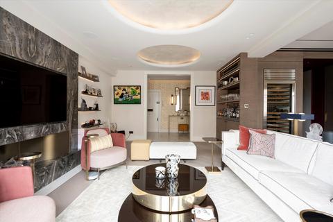 2 bedroom flat for sale, Kingston House North, Prince's Gate, London, SW7