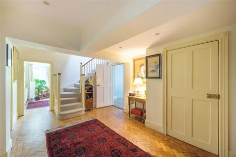 Dunvegan Pembroke Road, Woking, GU22 7DS