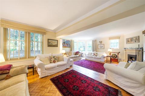 Dunvegan Pembroke Road, Woking, GU22 7DS
