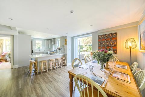 Dunvegan Pembroke Road, Woking, GU22 7DS
