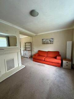 3 bedroom end of terrace house to rent, Burnby Walk, Manchester, M23