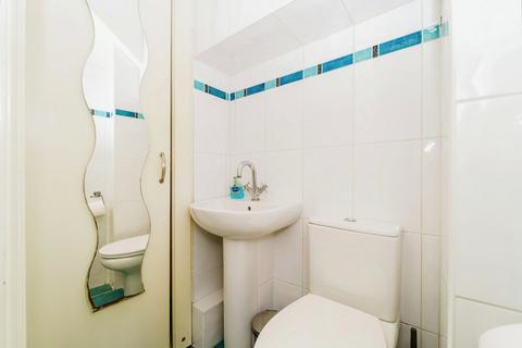 221 Torbay Road, Harrow, HA2 9QE