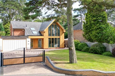 4 bedroom link detached house for sale, Old Birmingham Road, Lickey, Bromsgrove, B60 1NU