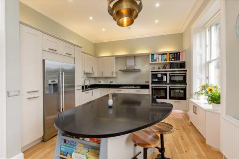 63 Braid Avenue, Edinburgh, EH10 6EB
