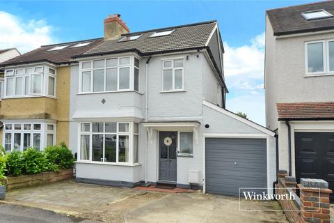 31 Lloyd Road, Worcester Park, KT4 8SA