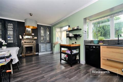 31 Lloyd Road, Worcester Park, KT4 8SA