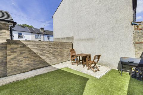 28 Cuthbert Road, Croydon, CR0 3RB