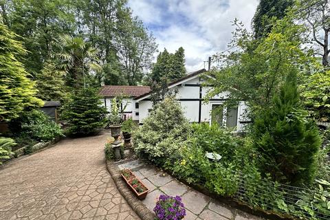 3 bedroom detached bungalow for sale, Tylacoch Place, Treorchy, Rhondda Cynon Taff. CF42 6DH