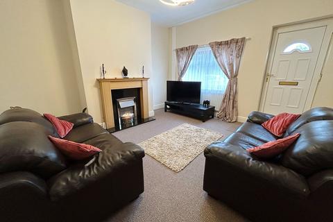 3 bedroom end of terrace house for sale, *NO CHAIN* Heath Road, Ashton-in-Makerfield, Wigan, WN4 9HH