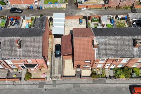 3 bedroom end of terrace house for sale, *NO CHAIN* Heath Road, Ashton-in-Makerfield, Wigan, WN4 9HH