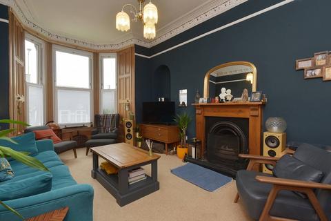 3 bedroom flat for sale, 4 Wolseley Terrace, Meadowbank, Edinburgh, EH8 7AB