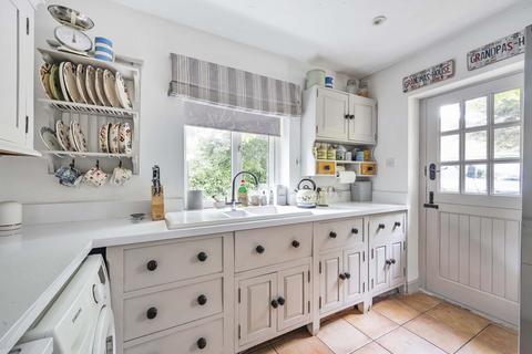 15 Addison Road, Brockenhurst, SO42 7SD