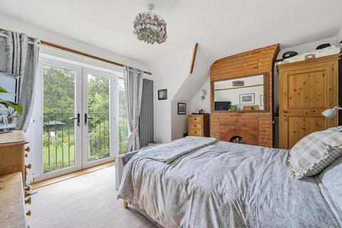 15 Addison Road, Brockenhurst, SO42 7SD