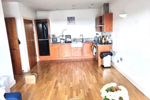 2 bedroom flat to rent, Isaac Way, Manchester M4