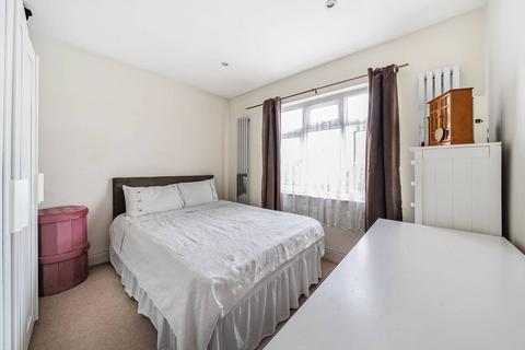 1 bedroom flat for sale, Cannon Lane, Pinner, HA5