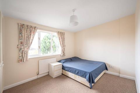 41 Heton Gardens, London, NW4 4XS
