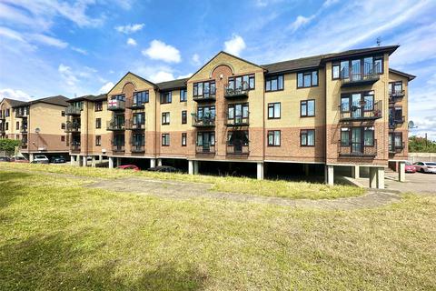 1 bedroom flat for sale, London Road, Greenhithe, Kent, DA9