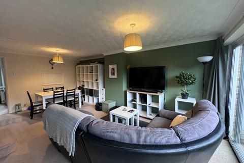 3 bedroom end of terrace house to rent, Basingstoke RG21