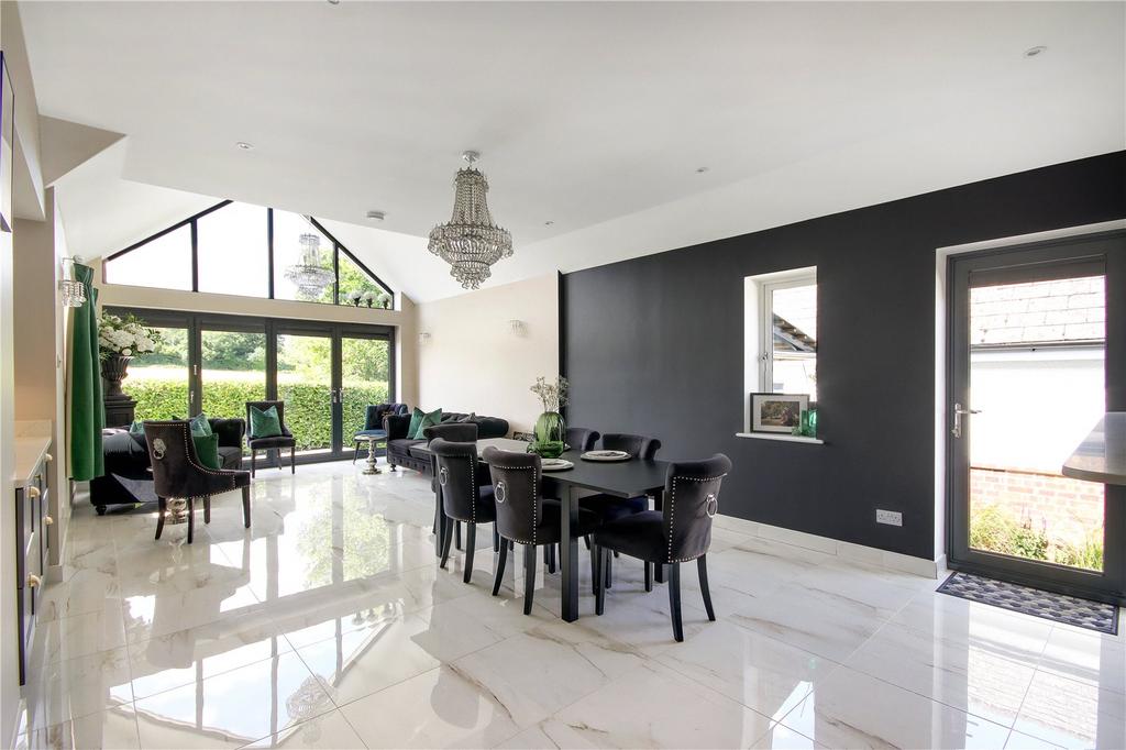 Kitchen/Family Room