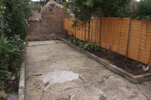 2 bedroom terraced house for sale, Walthamstow E17